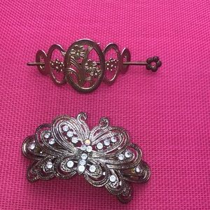 2 Vintage metal Barrettes
